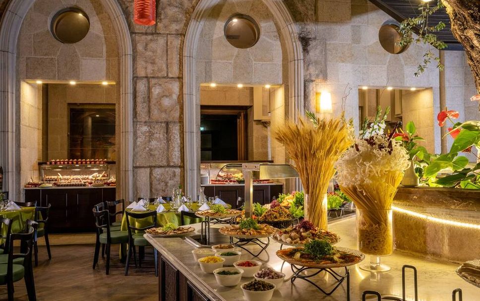 Buffet Photo