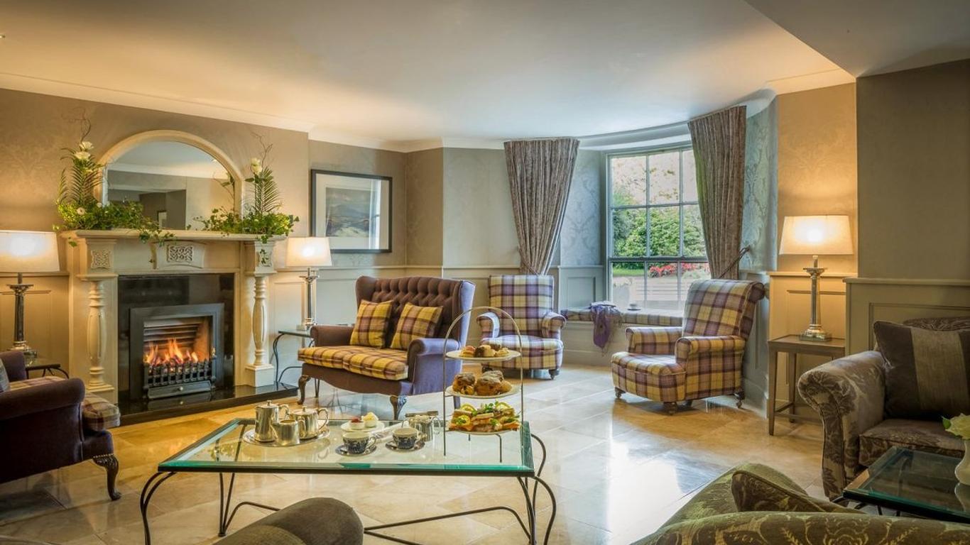 County Arms Hotel