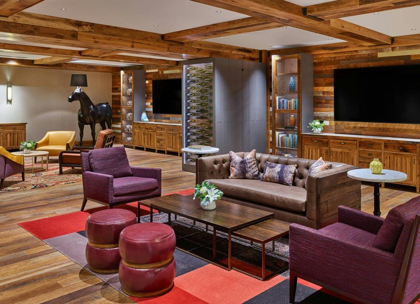 Lounge Photo