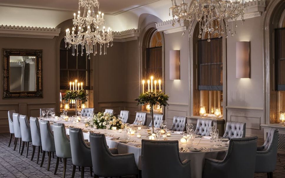 Banquet hall Photo