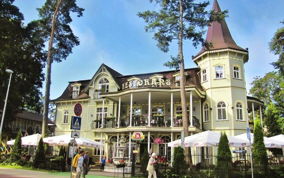 Building Photo