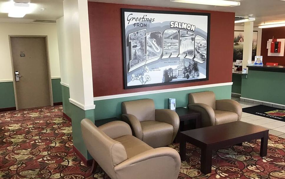 Lounge Photo