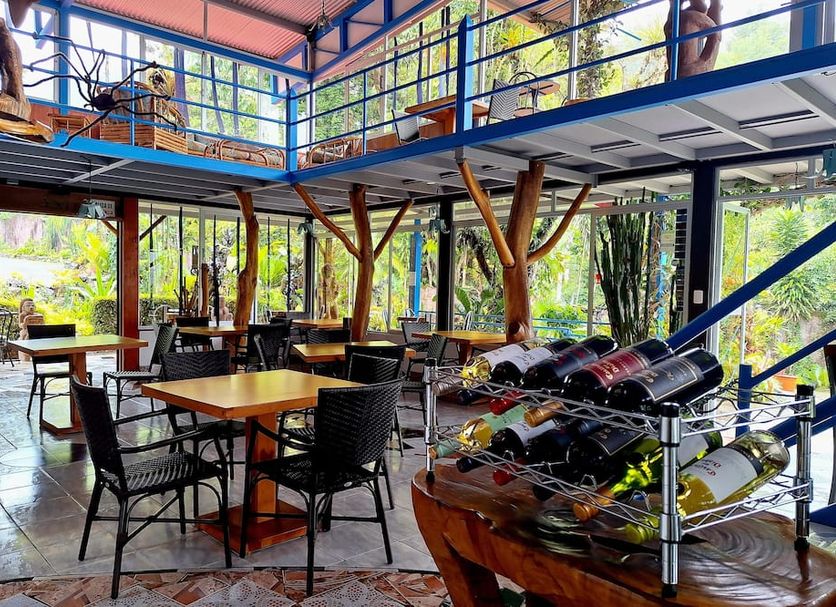 Restaurant Photo