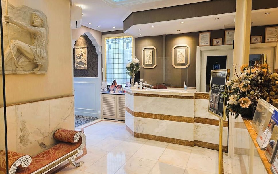 Front desk Photo