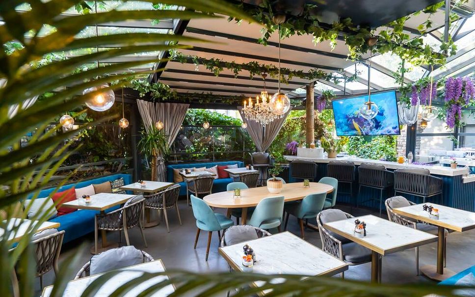 Restaurant Photo