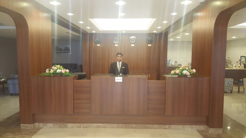 Front desk Photo