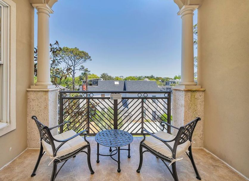 Balcony Photo