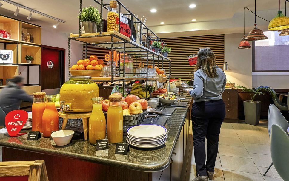Buffet Photo