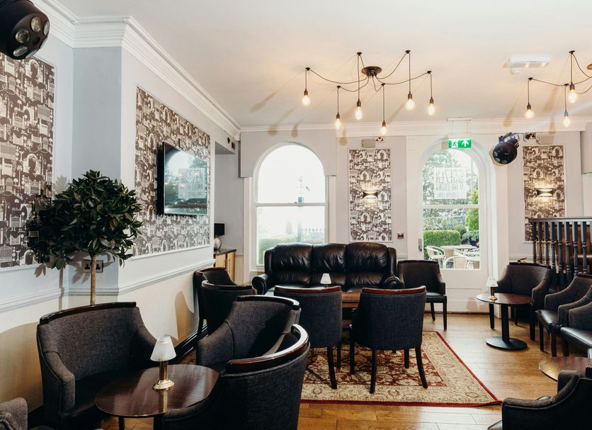 Lounge Photo