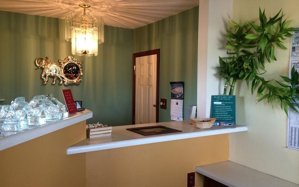 Front desk Photo