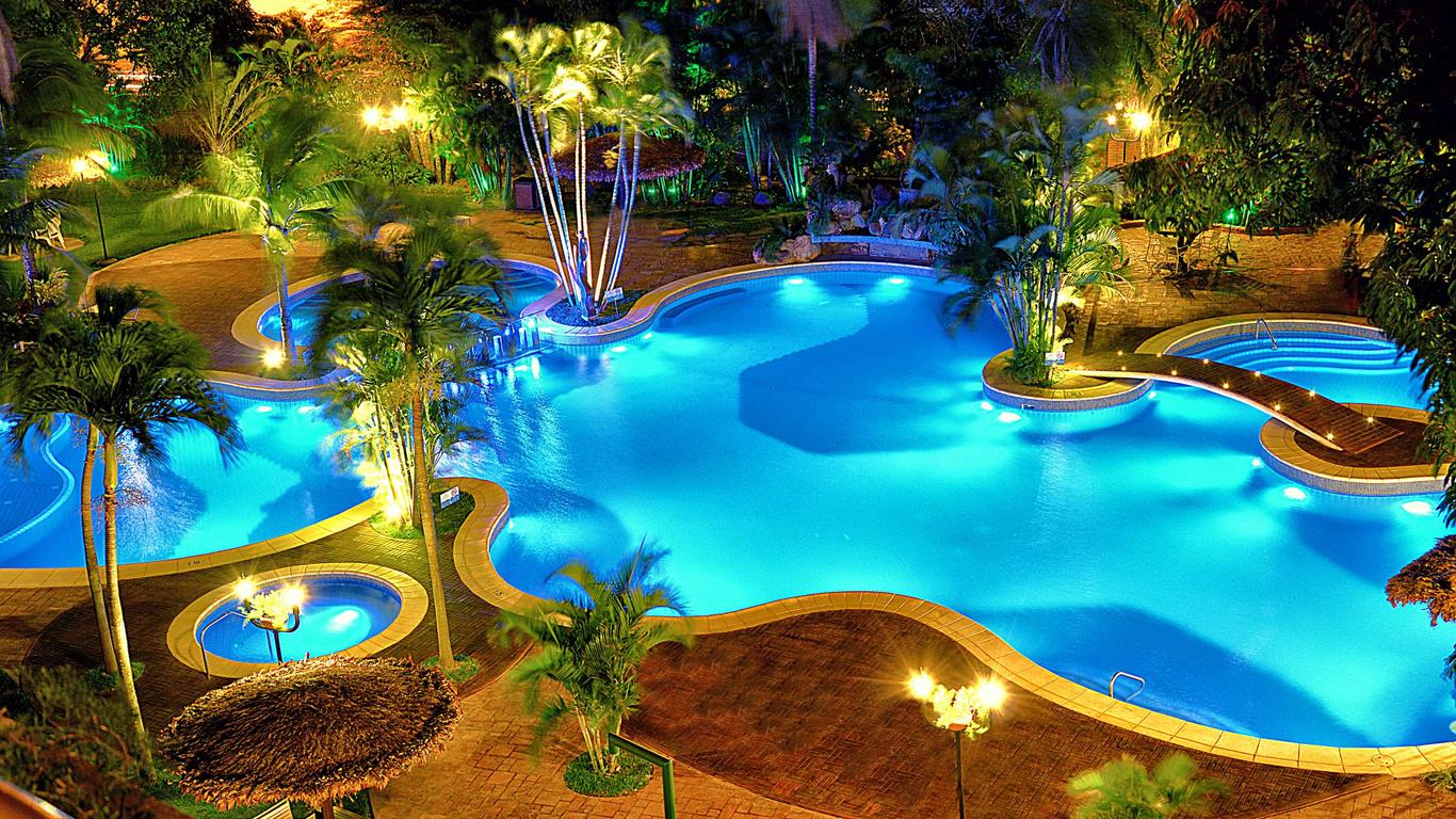 Camino Real Hotel