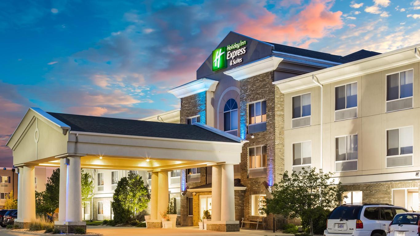 Holiday Inn Express & Suites Bellevue, An Ihg Hotel