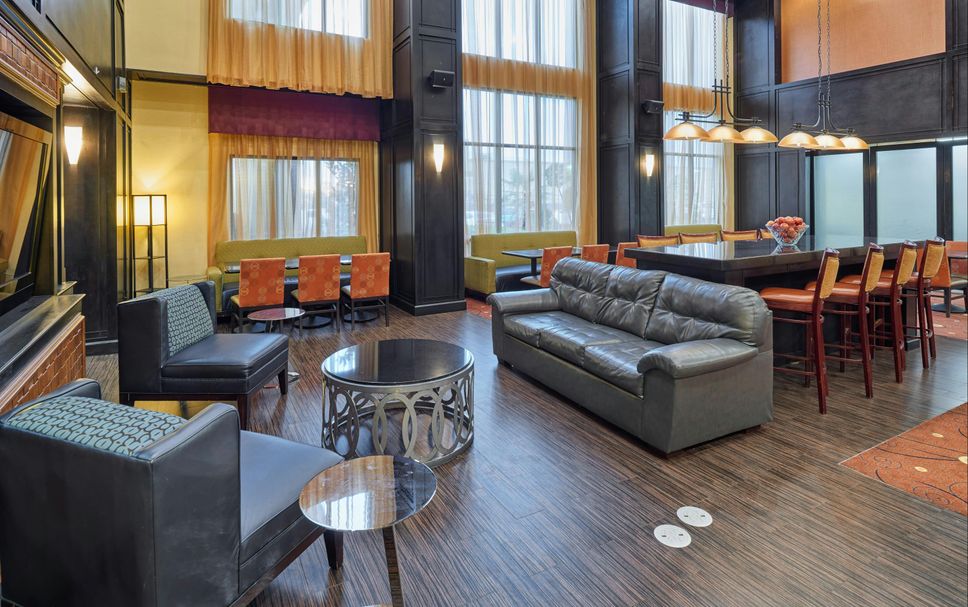 Lounge Photo