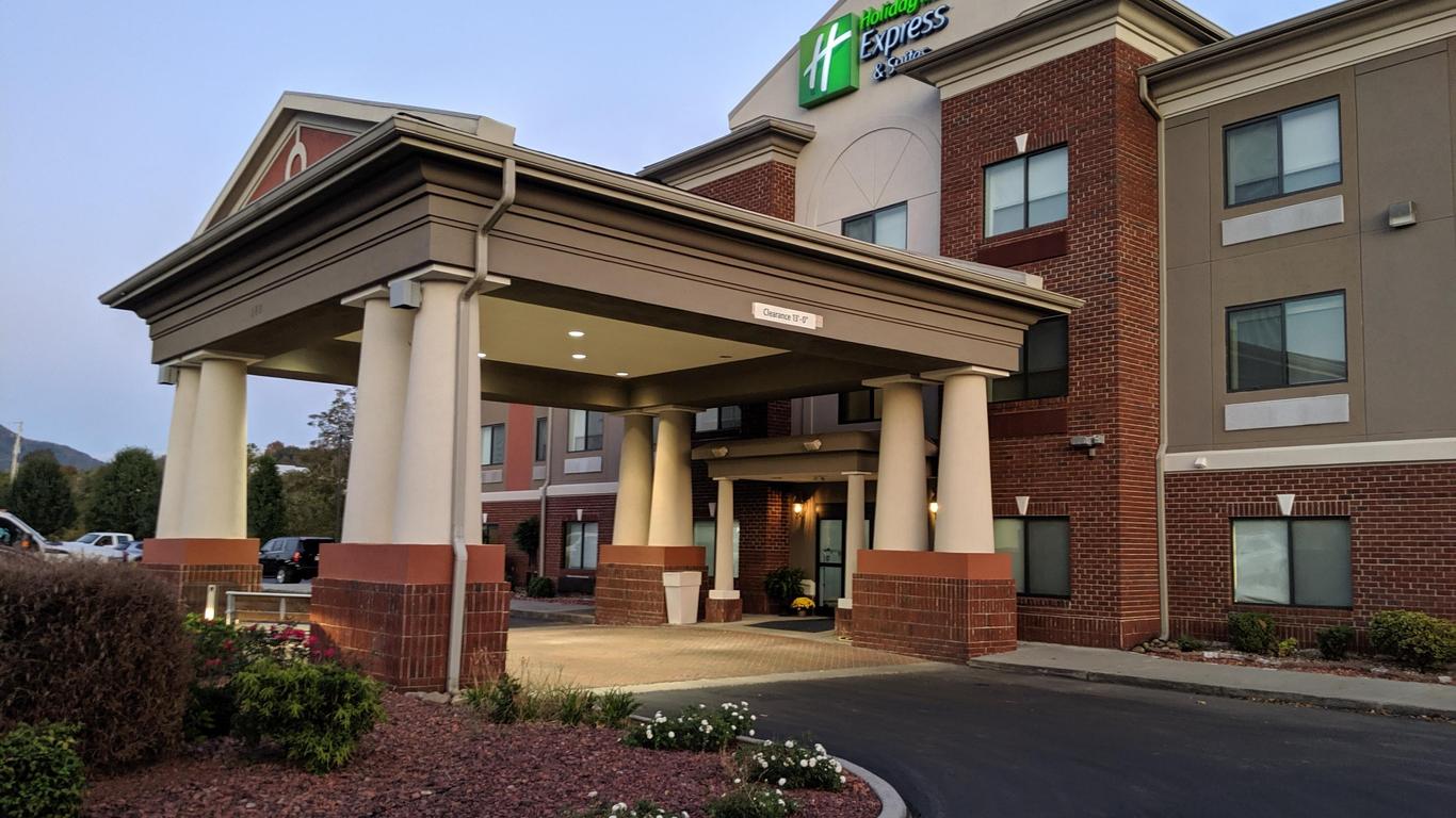 Holiday Inn Express & Suites Claypool Hill (Richlands Area), An IHG Hotel