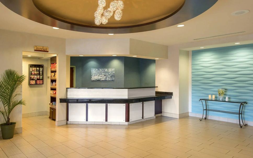 Front desk Photo
