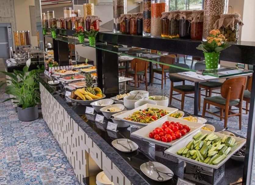 Buffet Photo