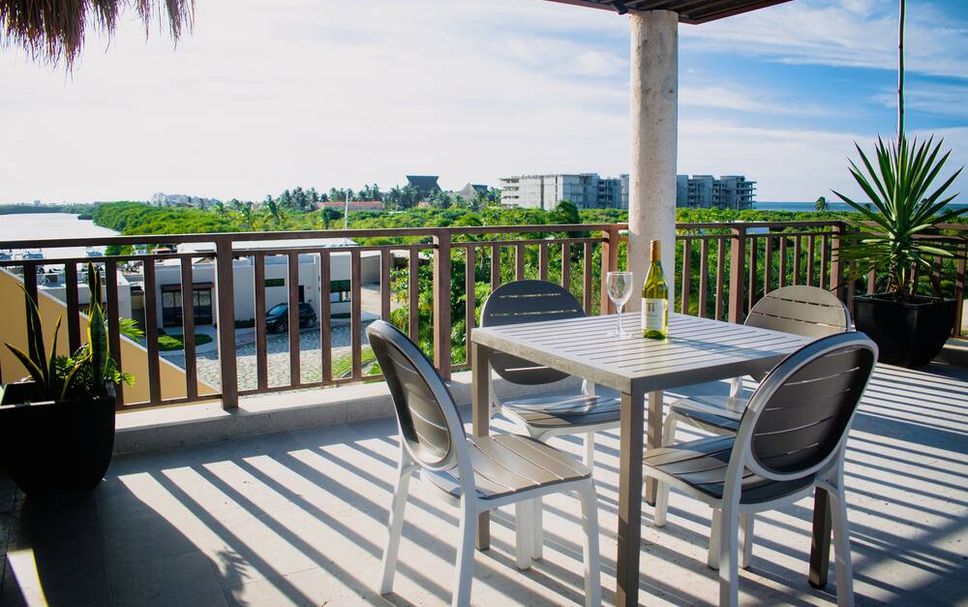 Balcony Photo