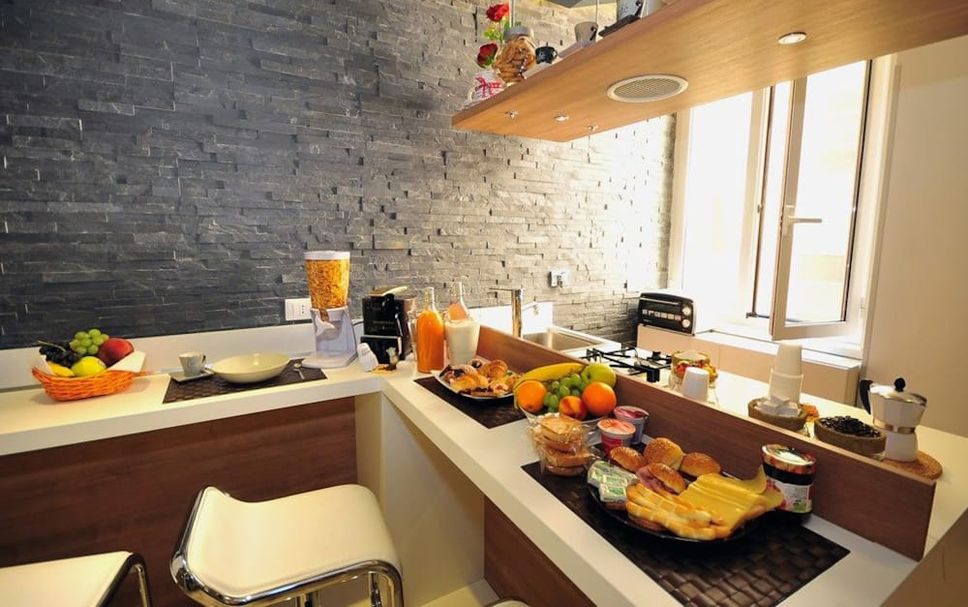 Buffet Photo