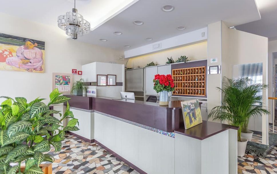 Front desk Photo