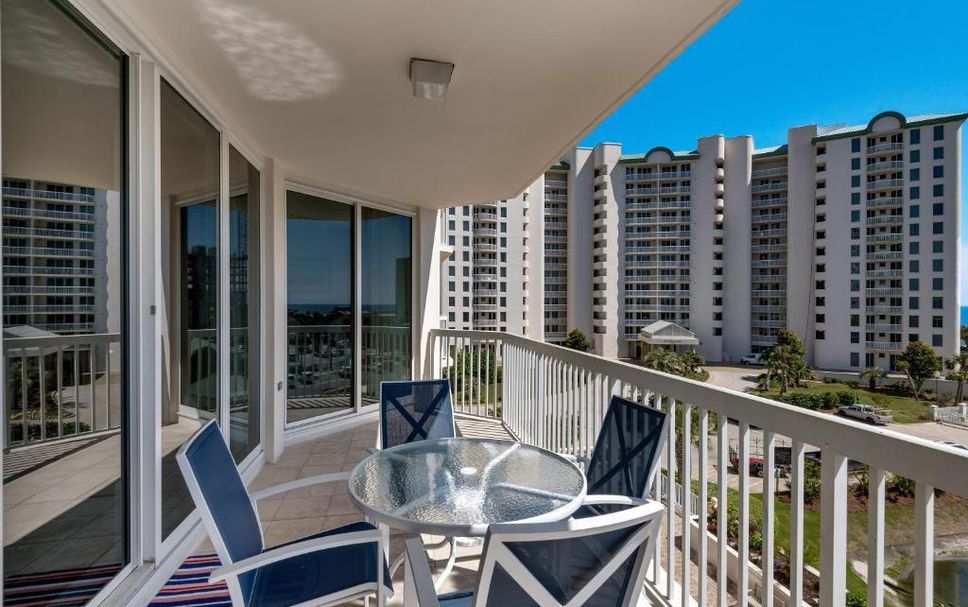 Balcony Photo