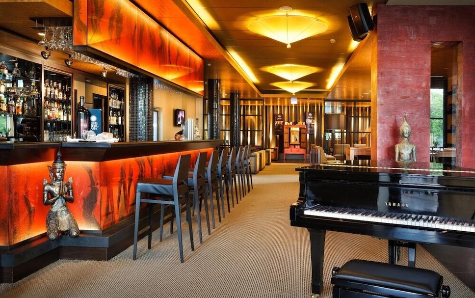 Bar Photo