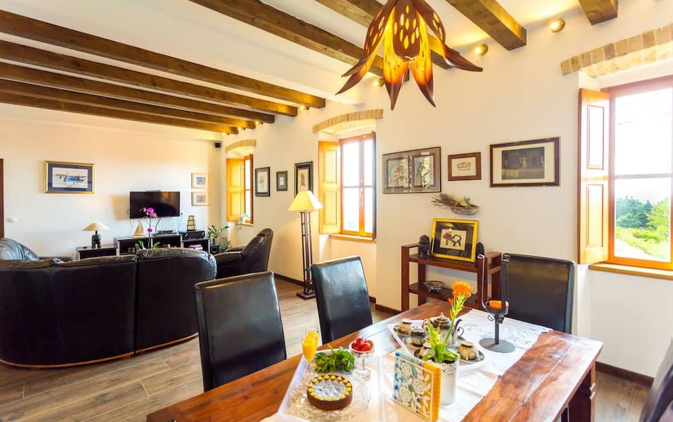 Dining room Photo