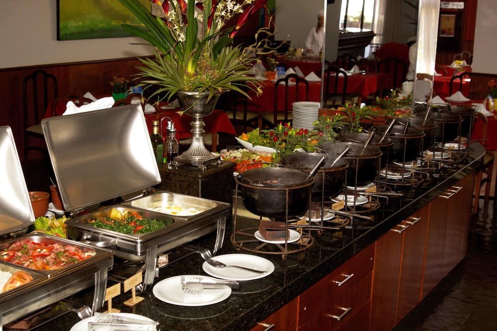 Buffet Photo