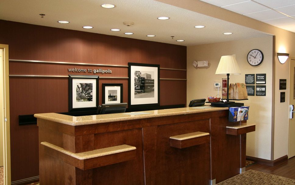 Front desk Photo