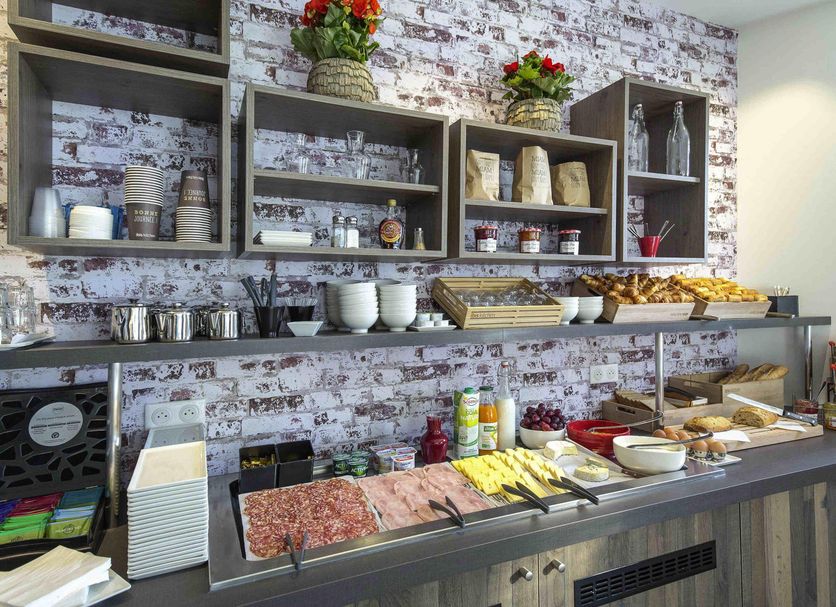 Buffet Photo