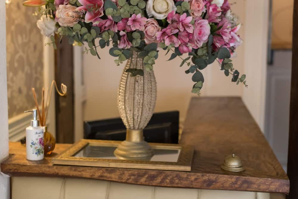 Room amenity