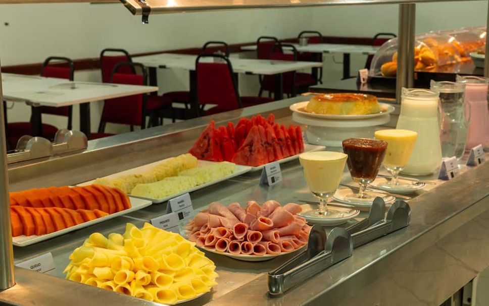 Buffet Photo