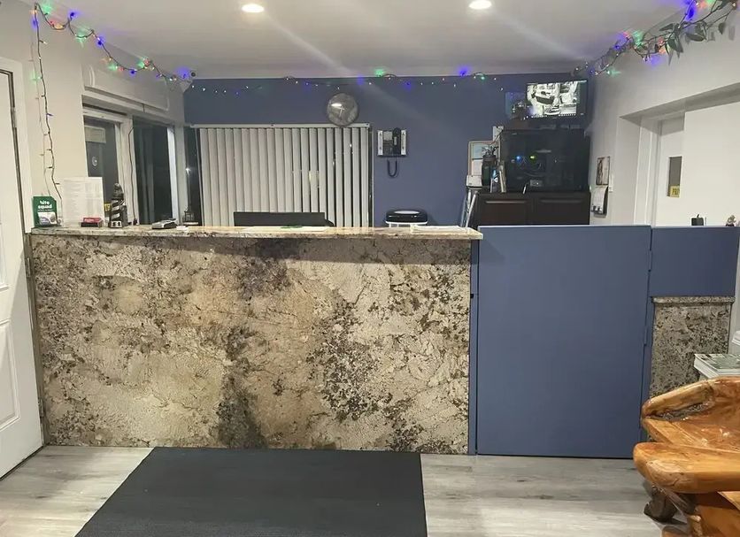 Front desk Photo