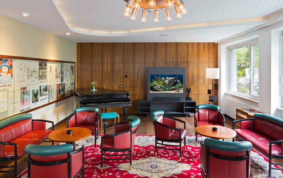 Lounge Photo