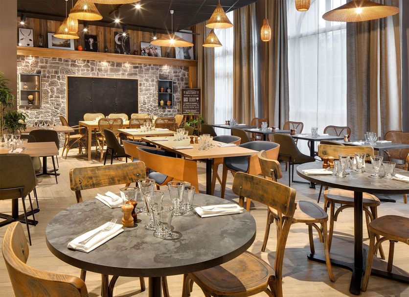 Restaurant Photo