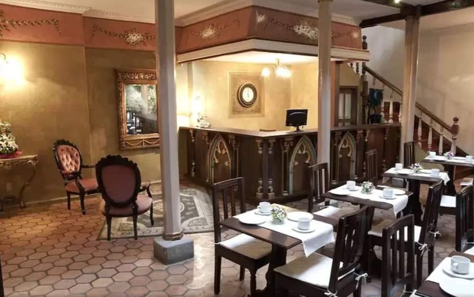 Restaurant Photo