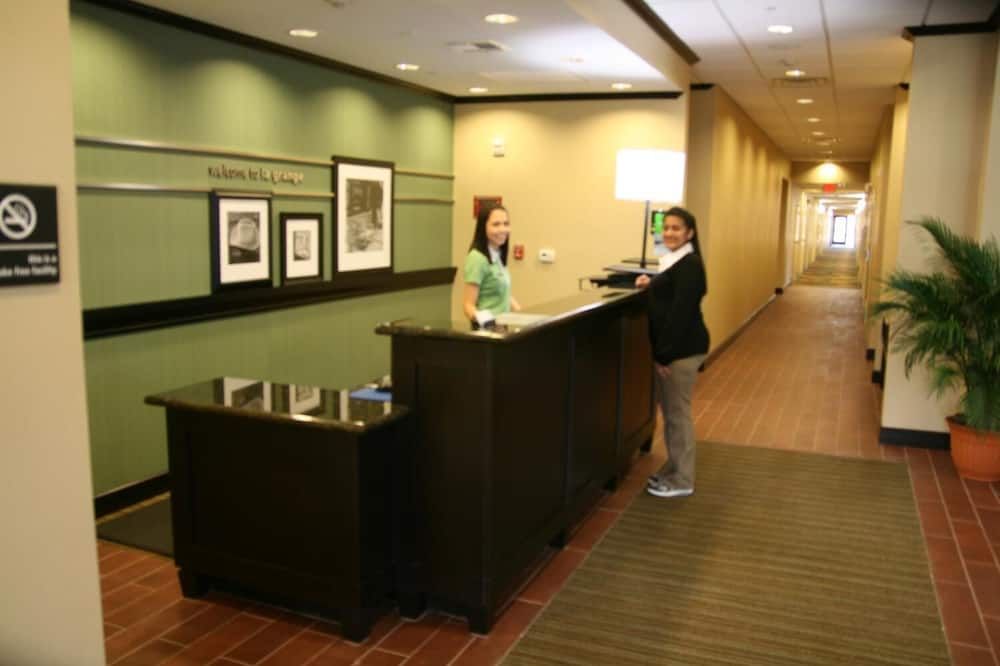 Front desk Photo