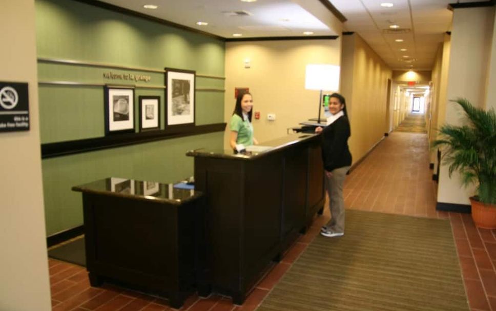 Front desk Photo