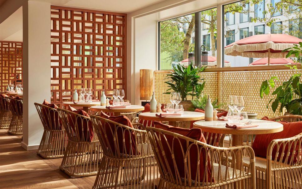 Restaurant Photo