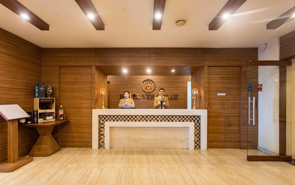 Front desk Photo