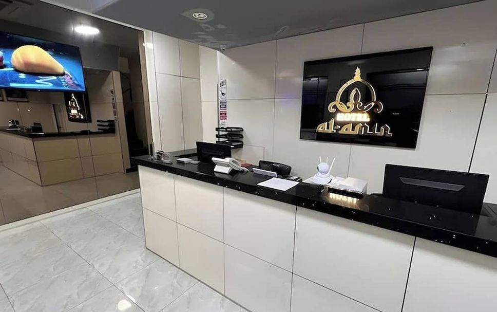 Front desk Photo
