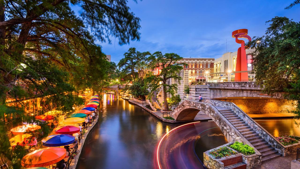 Holiday Inn Express San Antonio NRiverwalk Area, San Antonio, TX