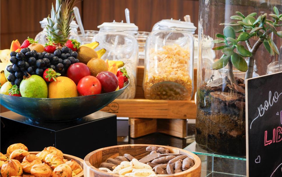 Buffet Photo