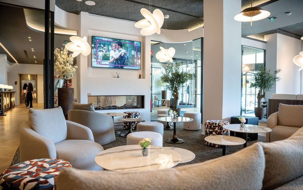 Lounge Photo