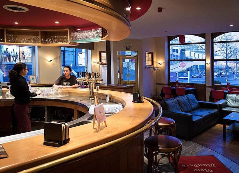 Bar Photo