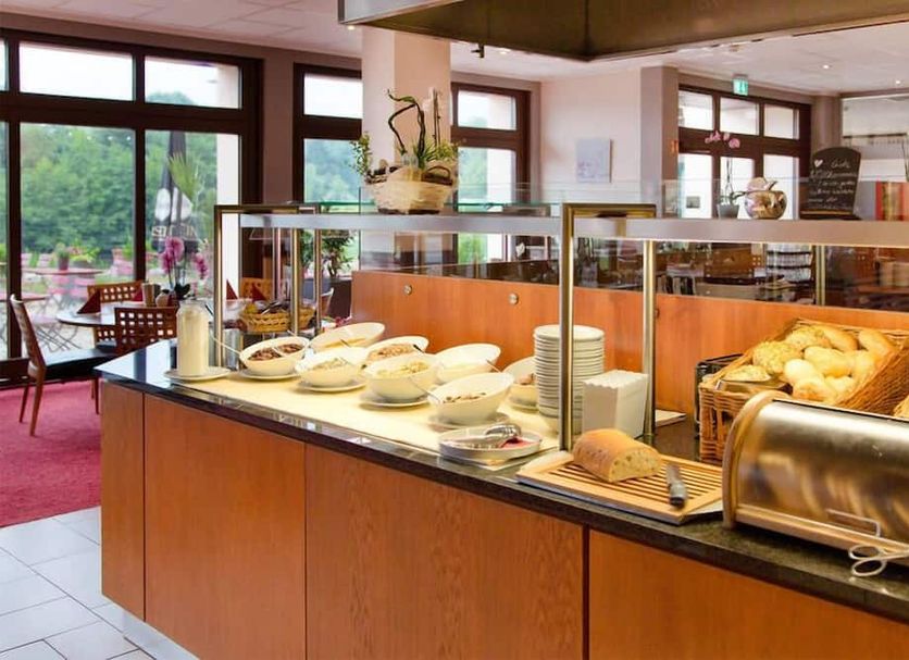 Buffet Photo