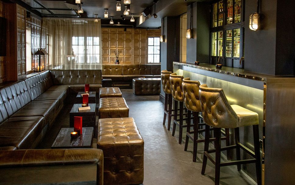 Bar Photo