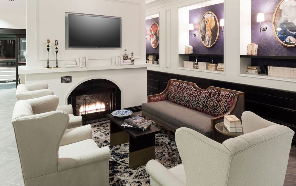 Lounge Photo