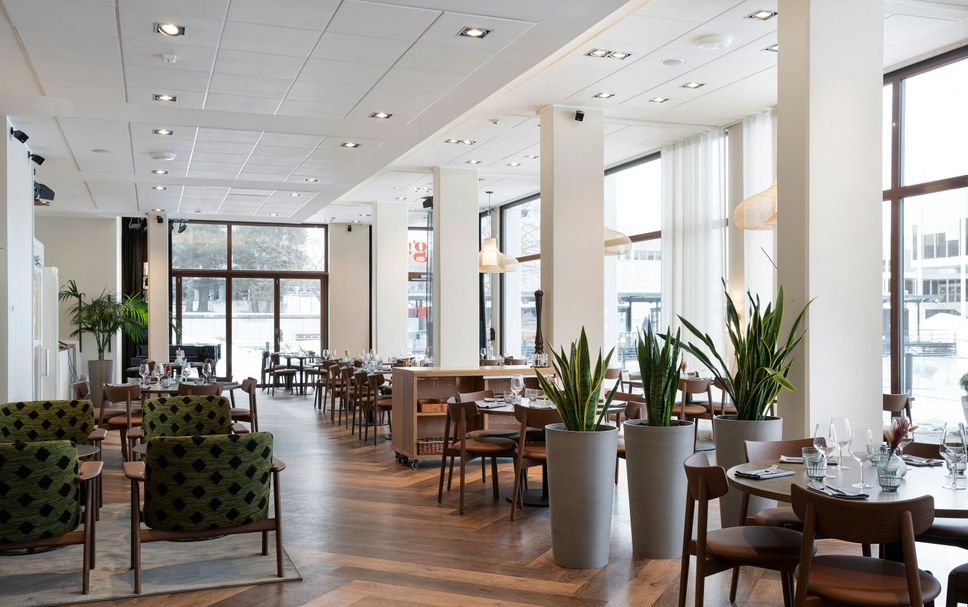 Restaurant Photo
