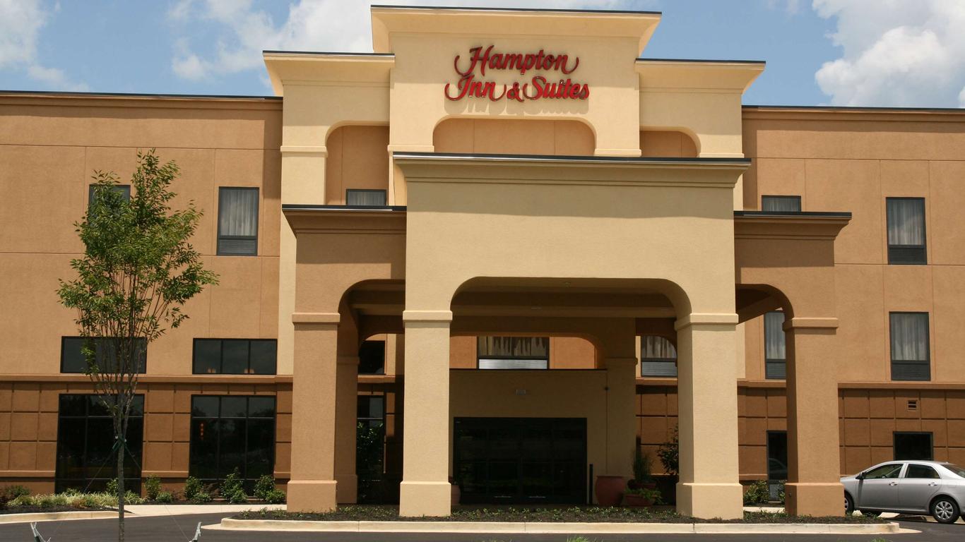 Hampton Inn & Suites West Point