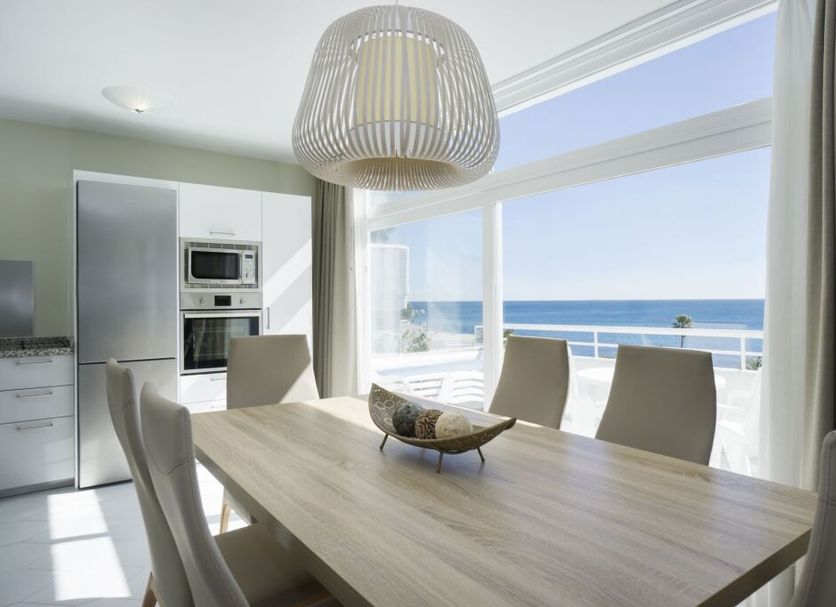 Dining room Photo